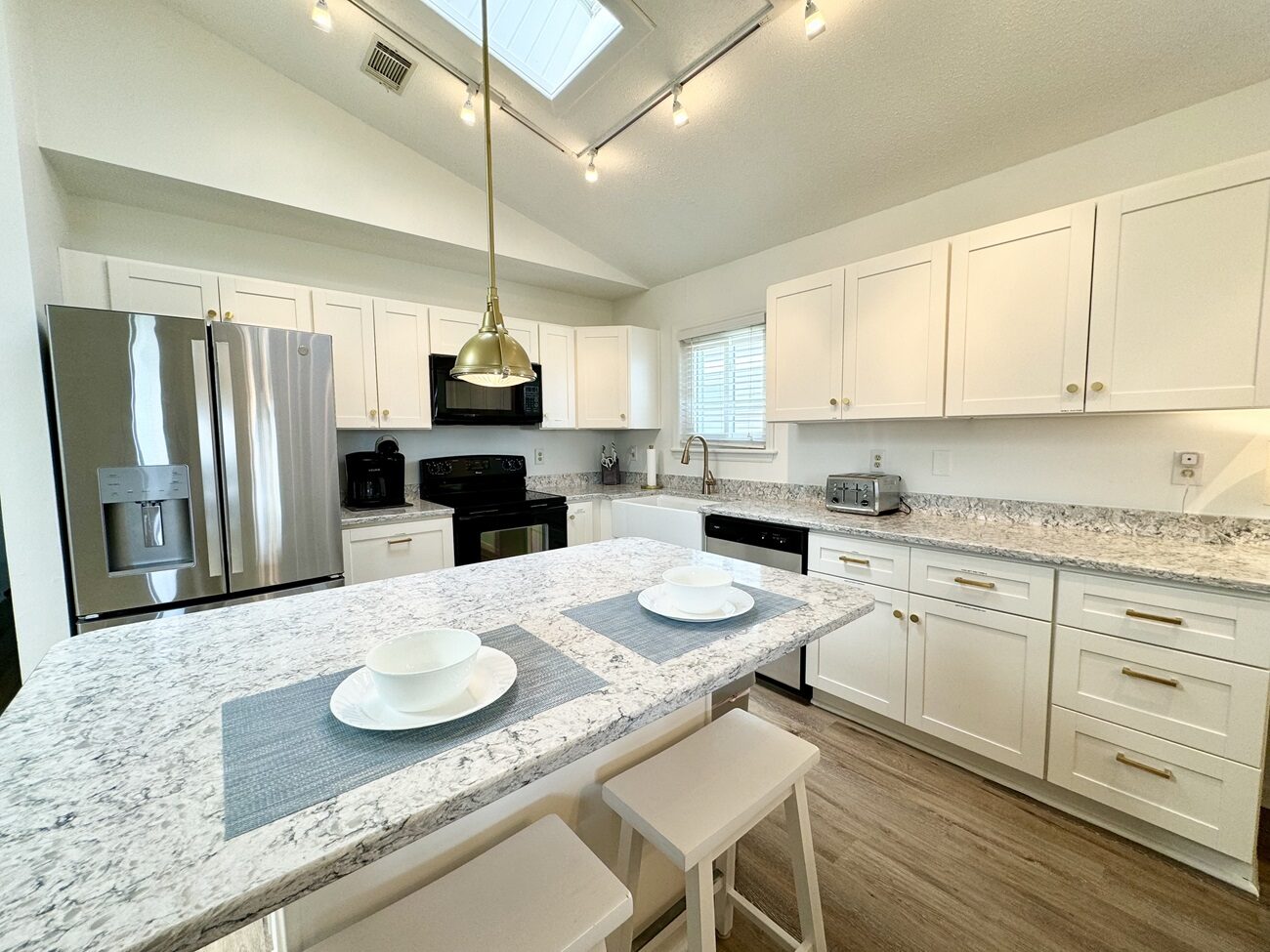 Rise & Shine vacation rental photo 7 of 28